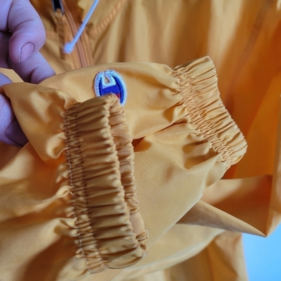 CHAMPION Wind Breaker Jacket Pockets Hood Yellow Small - Picture 9 of 14